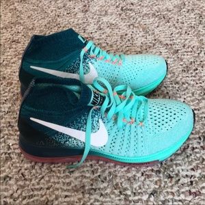 Brand New Nike Hyperzooms